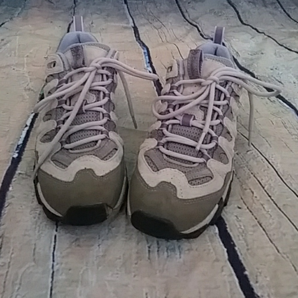 Columbia hiking boots shoes sneakers new purple